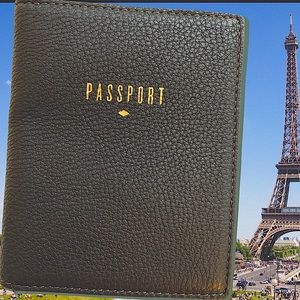 New Fossil Leather Passport Holder RFID Protected